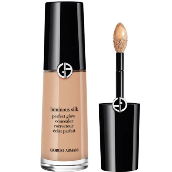 NEW Giorgio Armani Luminous Silk Concealer in Shade 3, Size 12ml NWT - Picture 1 of 8